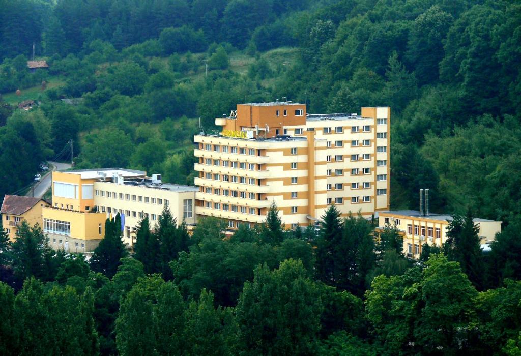 Hotel Germisara, Дева