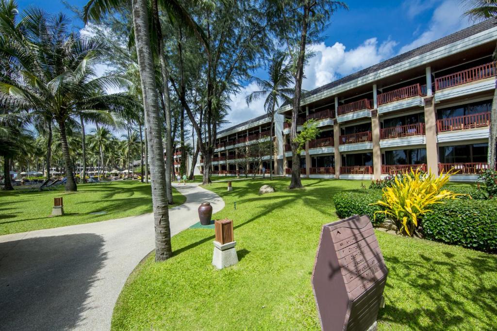 Katathani Phuket Beach Resort, Пхукет