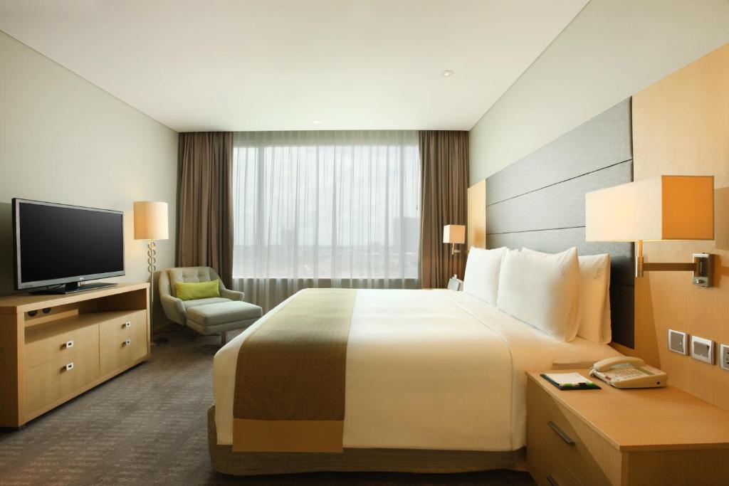 Сьюит (Представительский люкс - Для некурящих), Holiday Inn Jakarta Kemayoran