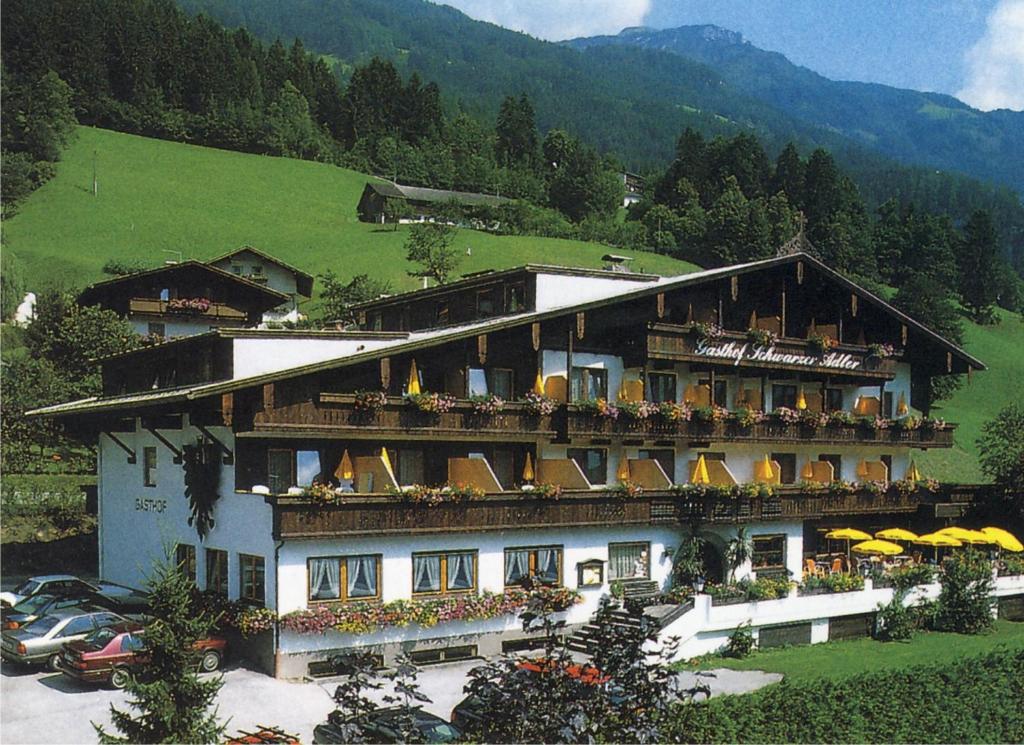 Hotel Schwarzer Adler, Целль-ам-Циллер