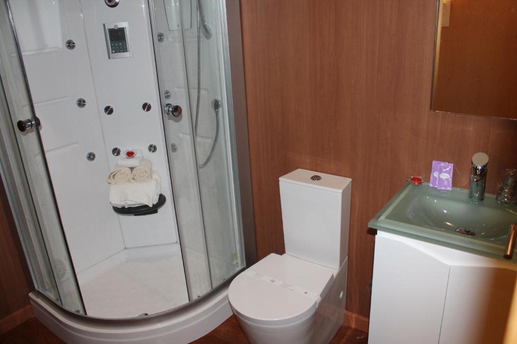 Двухместный (Двухместный номер «Комфорт» с 1 кроватью), Residencial Monte Carlo