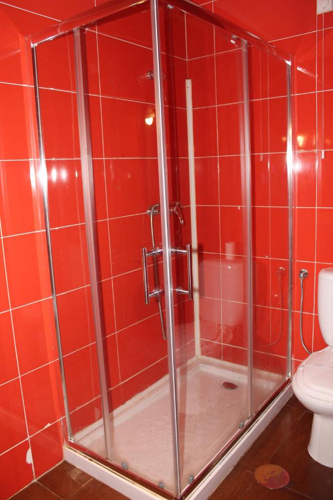 Двухместный (Двухместный номер с двуспальной кроватью и дополнительной кроватью), Residencial Monte Carlo