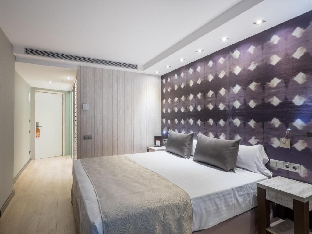 Catalonia Atenas, Барселона