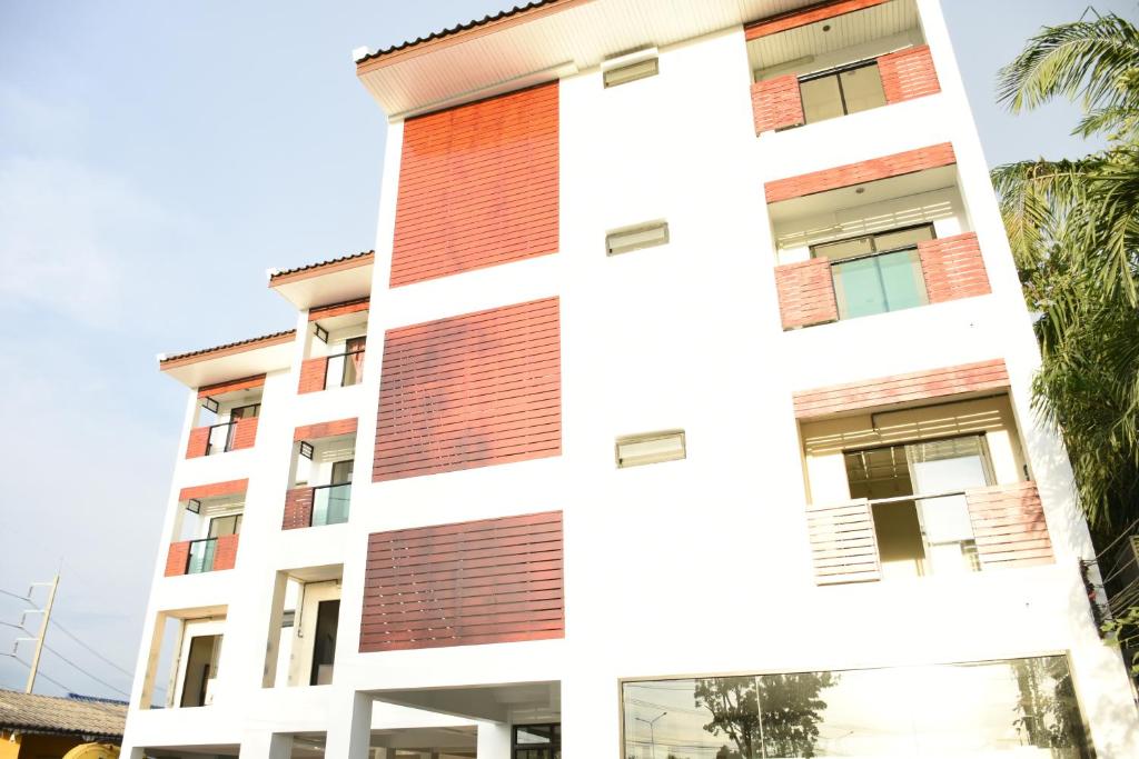 Basaya Laemchabang, Чонбури