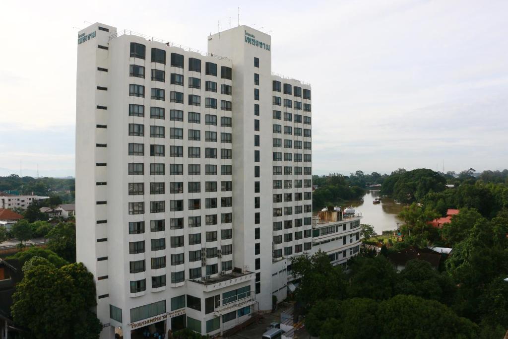 Отель Diamond River Ping Petch-Ngam, Чиангмай