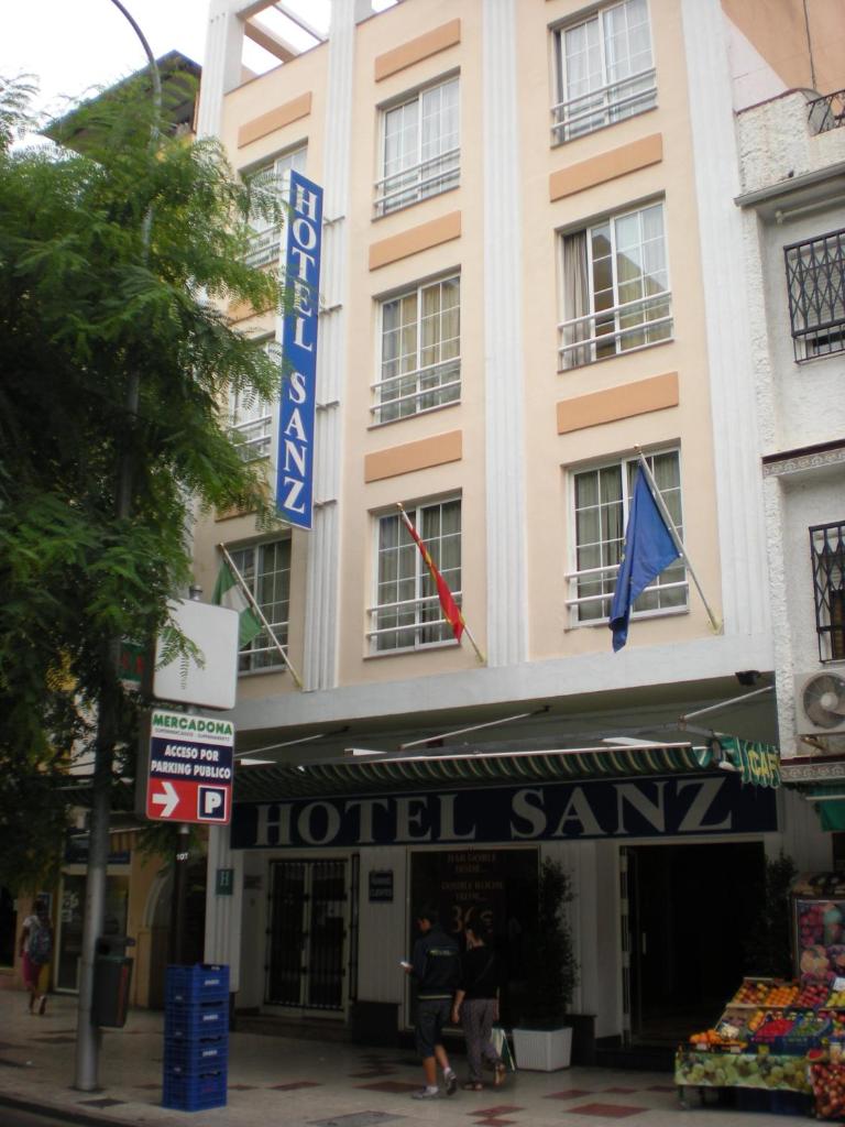 Hotel Sanz, Торремолинос