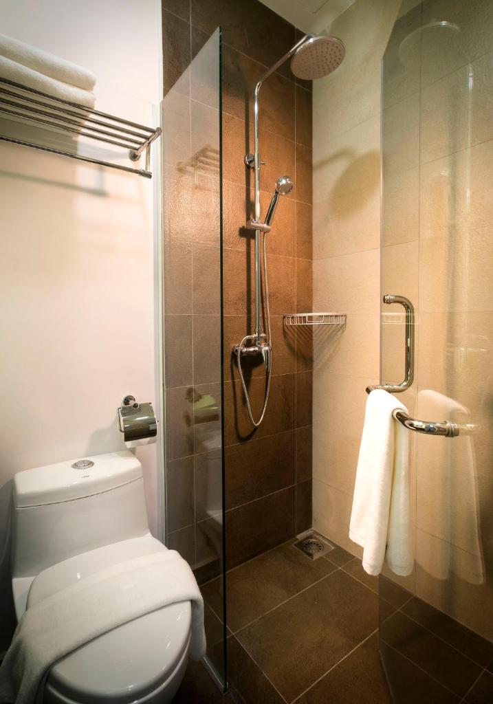 Двухместный (Номер Делюкс с кроватью размера «queen-size и окном), H Boutique Hotel Sri Petaling