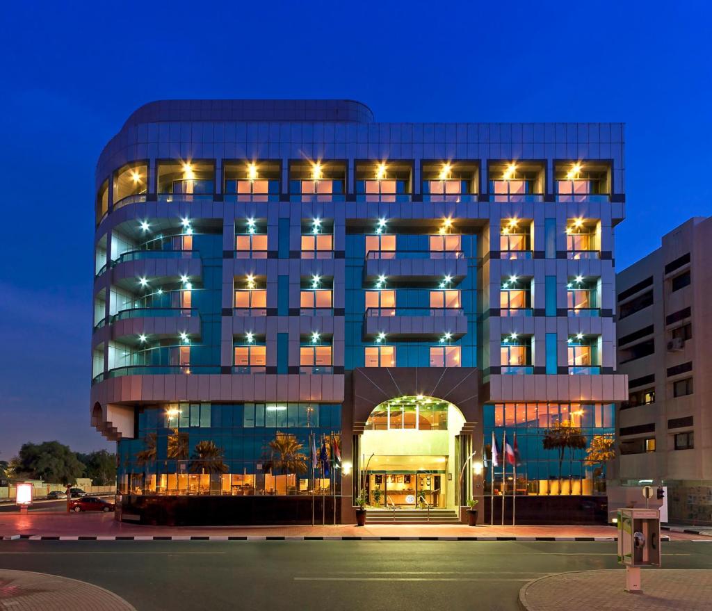 Отель Sun & Sands Sea View Hotel, Дубай
