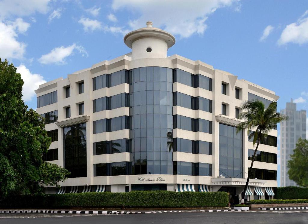 Hotel Marine Plaza, Мумбай