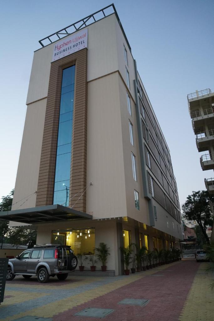 Hyphen Ujjwal Premier Hotel, Джайпур