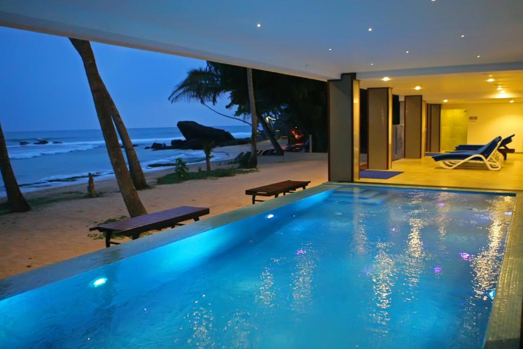 Sayura Beach Hotel, Унаватуна