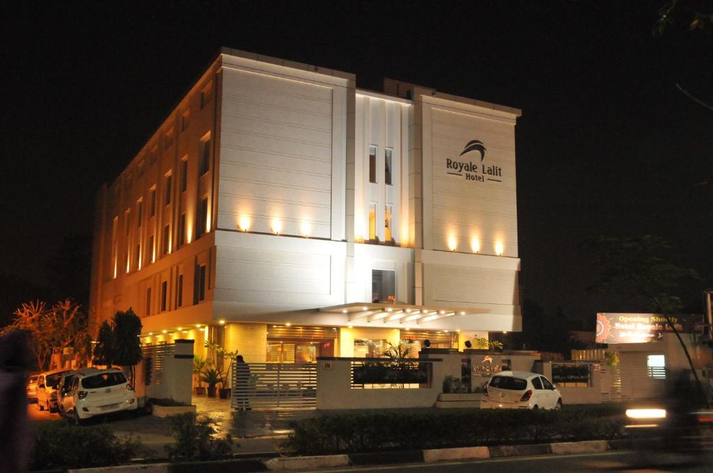 Royale Lalit Hotel Jaipur, Джайпур