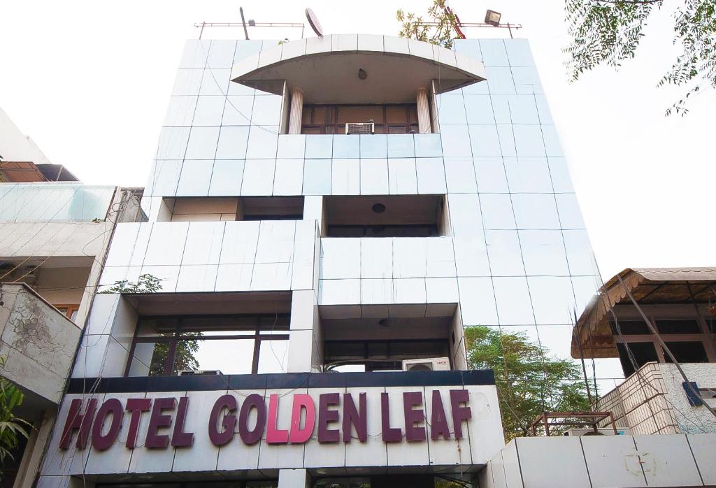 Golden Leaf Hotel, Нью-Дели