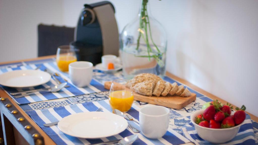 Апартаменты (Апартаменты с 2 спальнями и балконом), Otilia Apartments