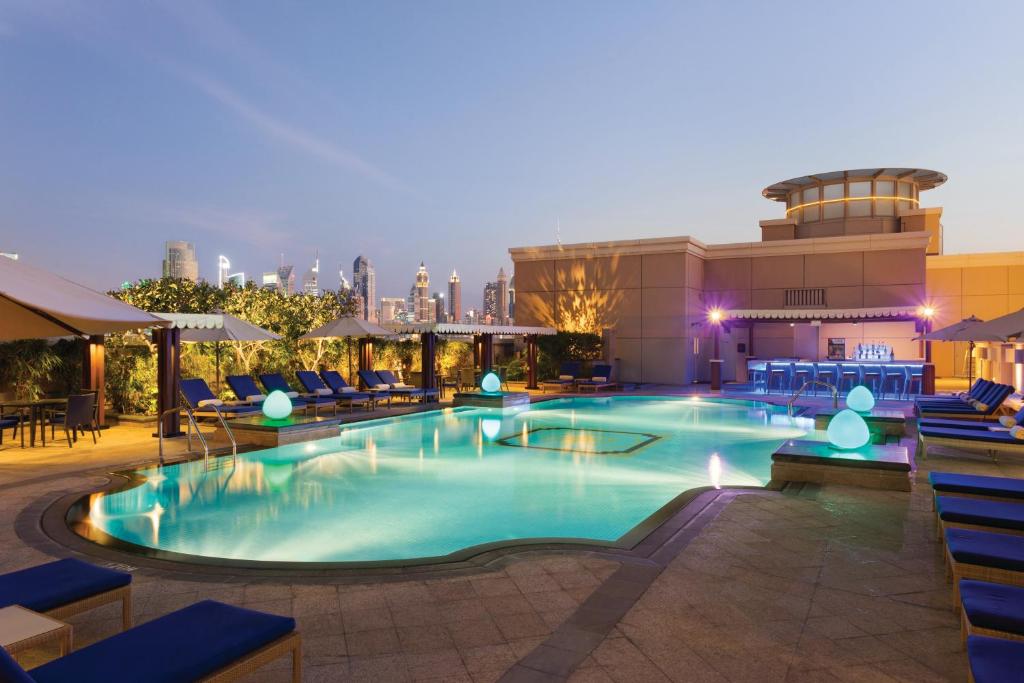 Отель Ramada Jumeirah Hotel, Дубай