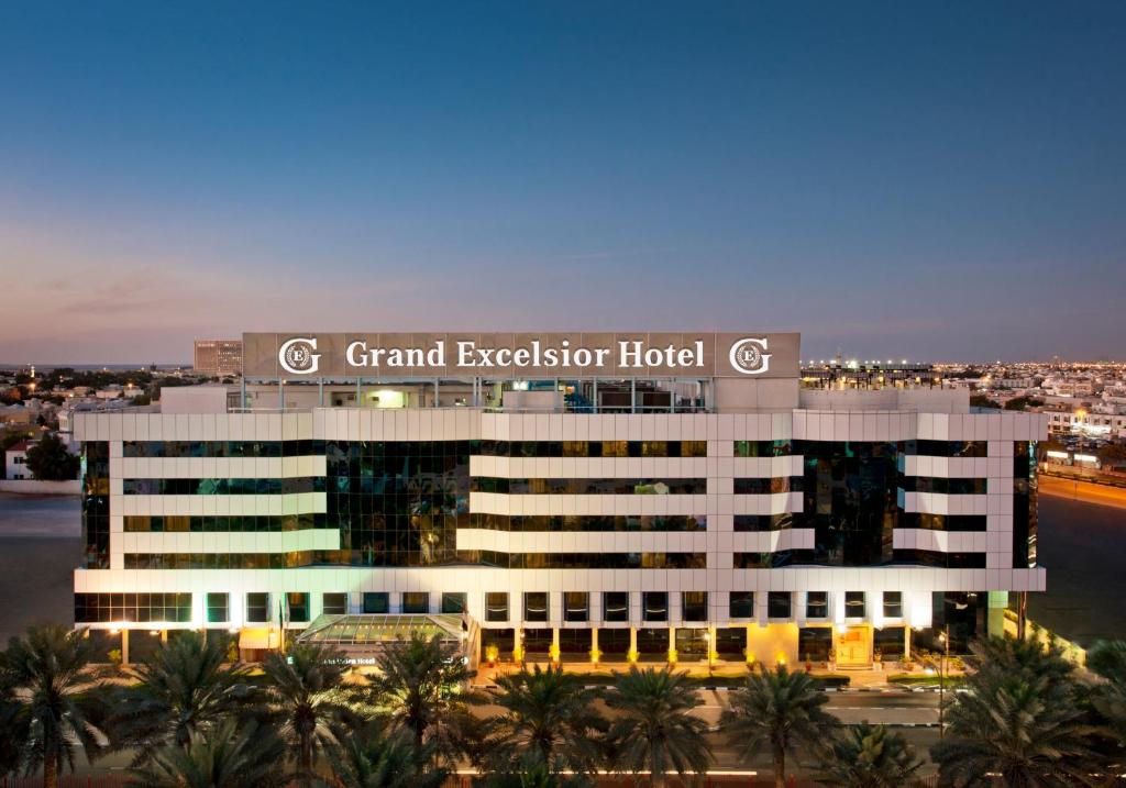 Отель Grand Excelsior Hotel Deira, Дубай