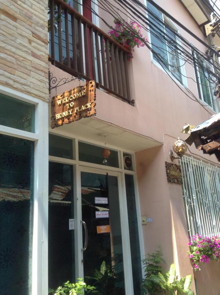 Honey Place Guesthouse, Бангкок
