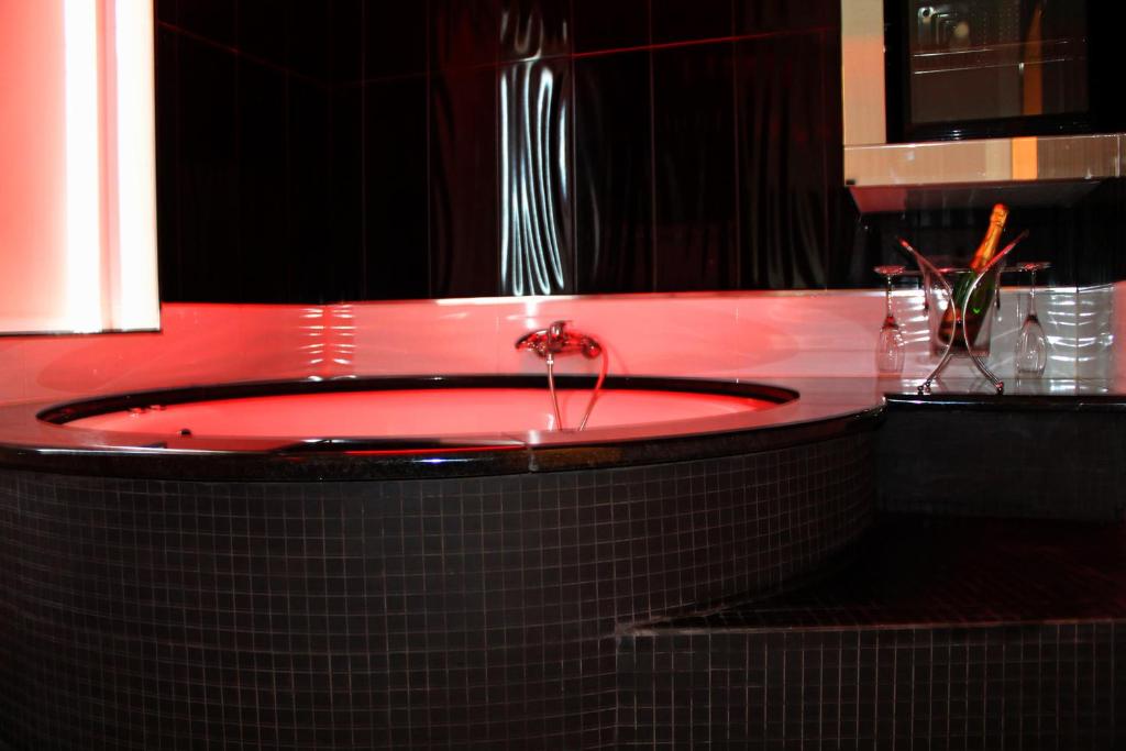 Двухместный (Двухместный номер с 1 кроватью и гидромассажной ванной), Monte Carlo Love Porto