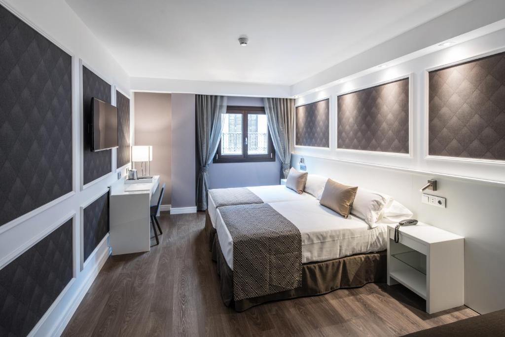 Catalonia Magdalenes, Барселона