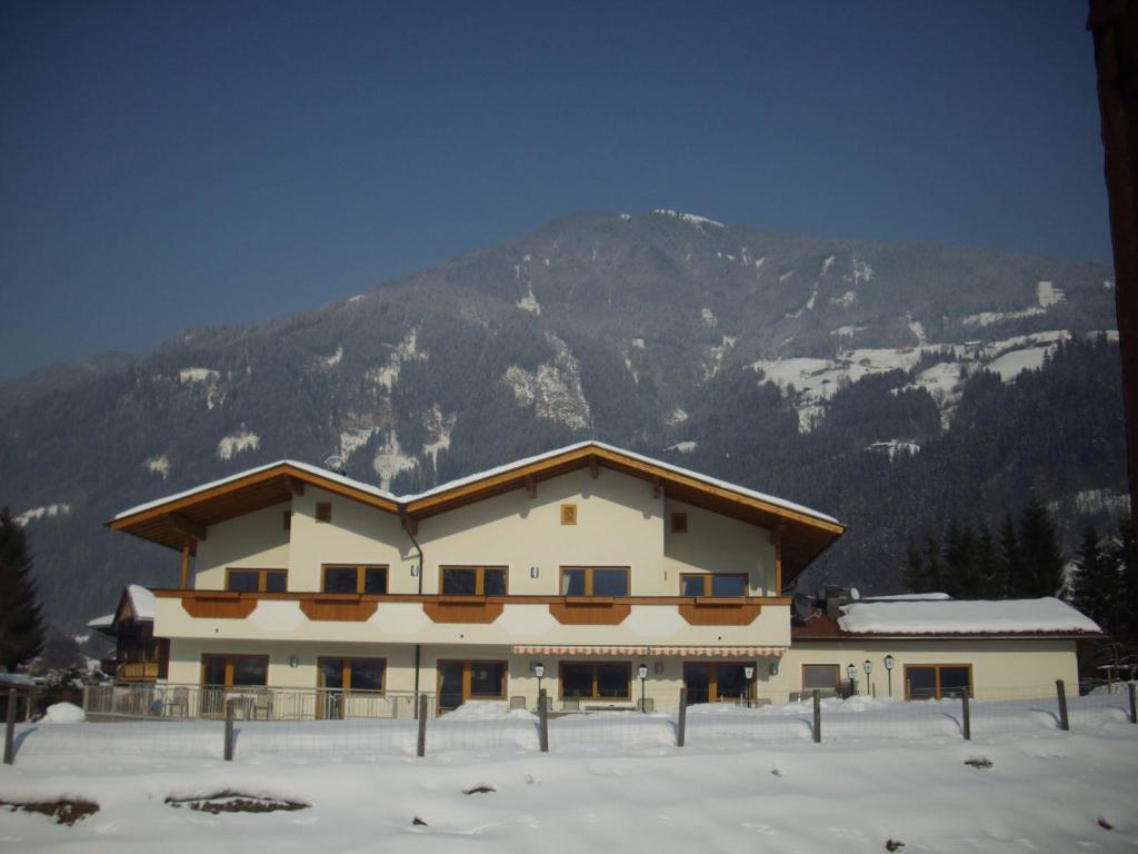 Ferienhaus Zillertal, Альпбах