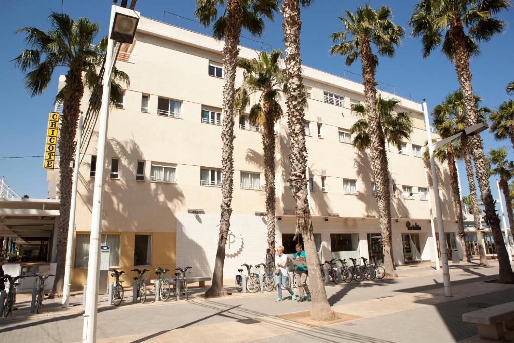 Malvarrosa Beach Rooms, Валенсия