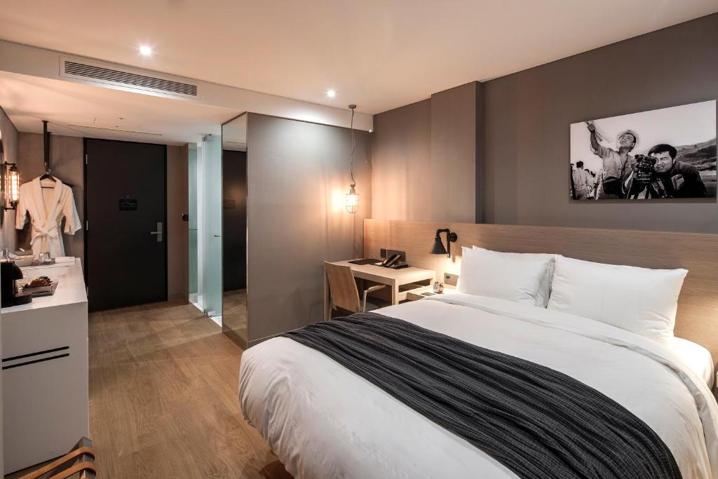 Hotel28 Myeongdong, Сеул