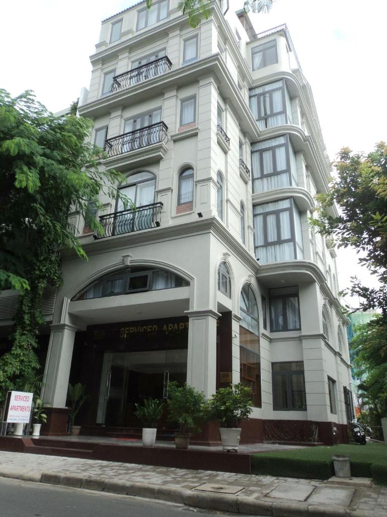 Sunny Hotel and Apartment, Хошимин