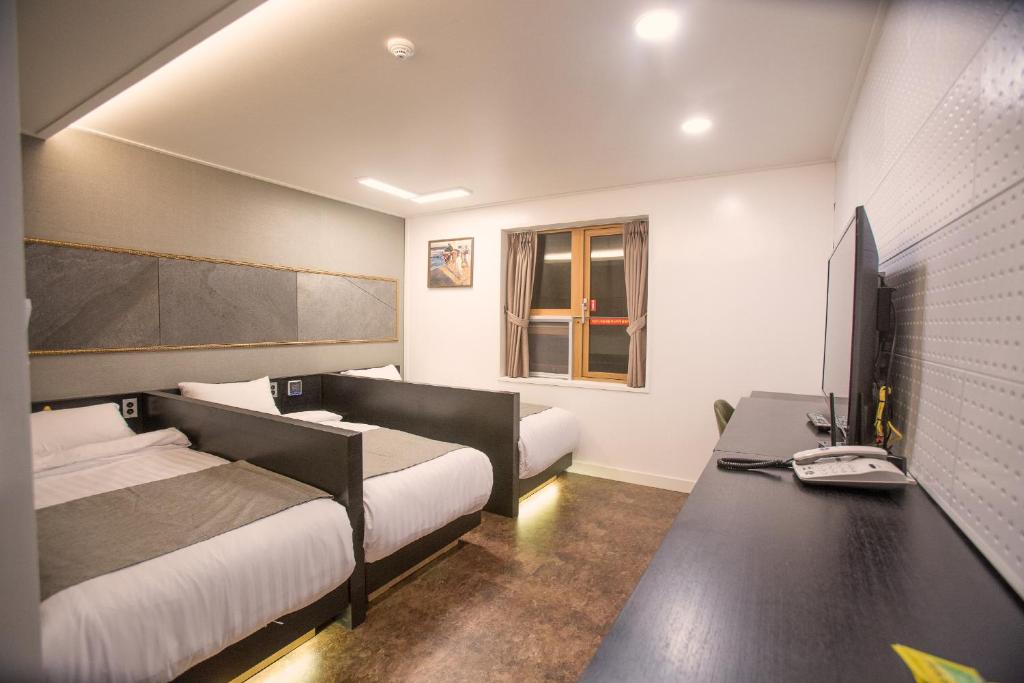 Major Hotel 2, Чеджу