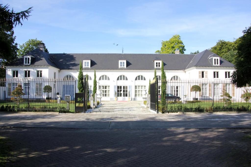 Luxury Suites Arendshof, Антверпен