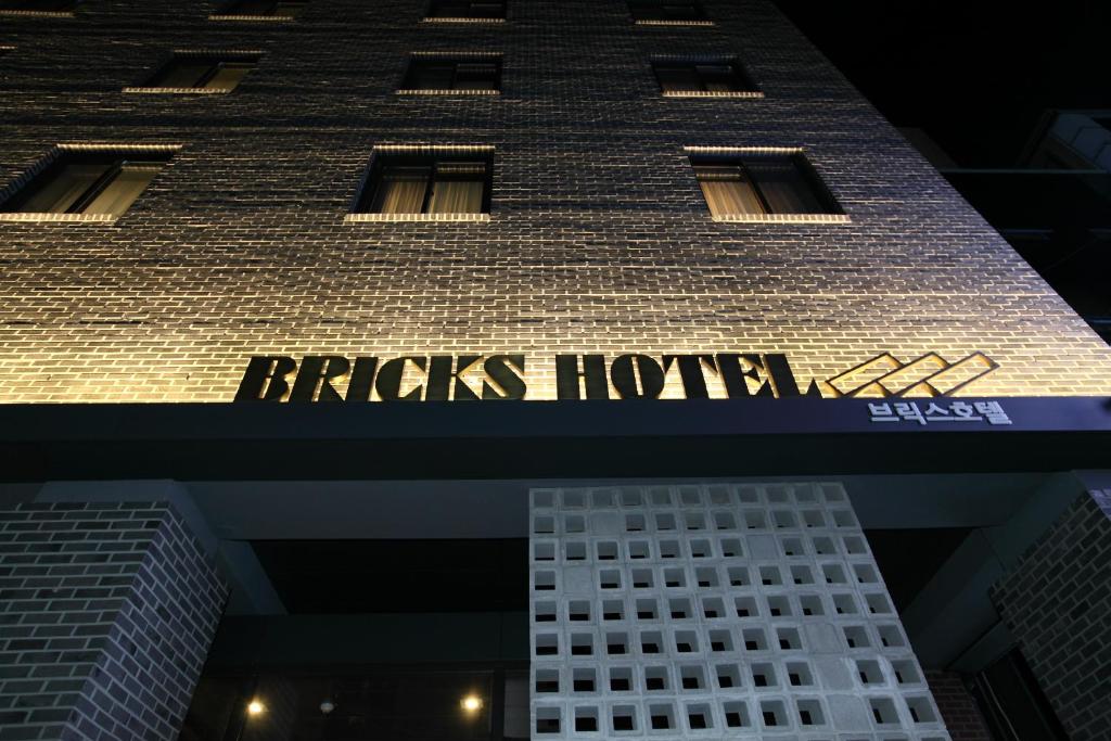 Bricks Hotel, Сеул
