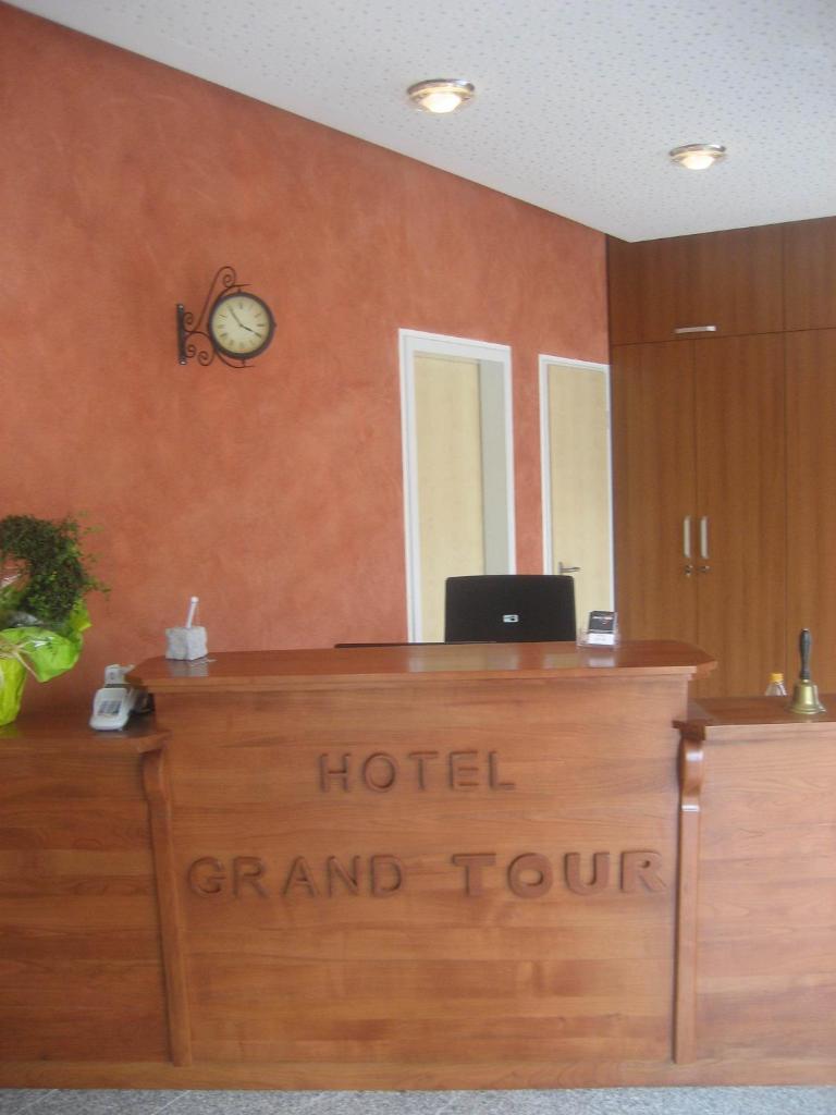 Hotel Grand Tour Cologne, Кельн