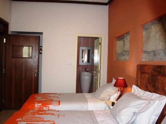 Трехместный (Трехместный номер), Pedra Iberica