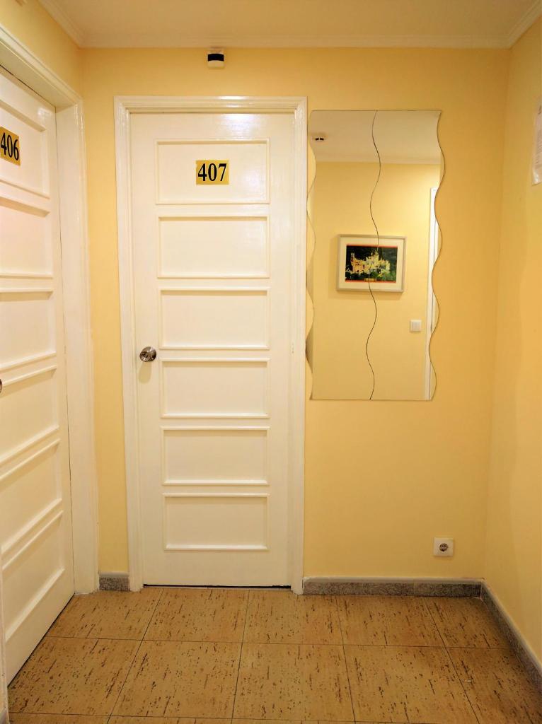 Одноместный (Стандартный одноместный номер с общей ванной комнатой), Lisbon Suite Home