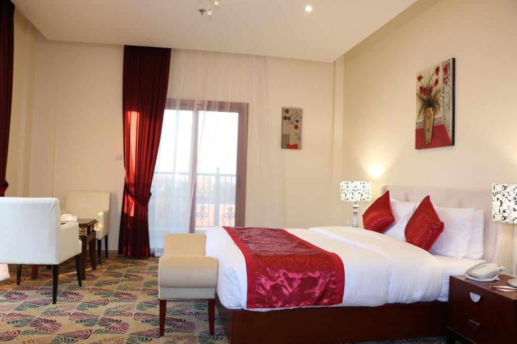 Отель Red Castle Hotel, Шарджа