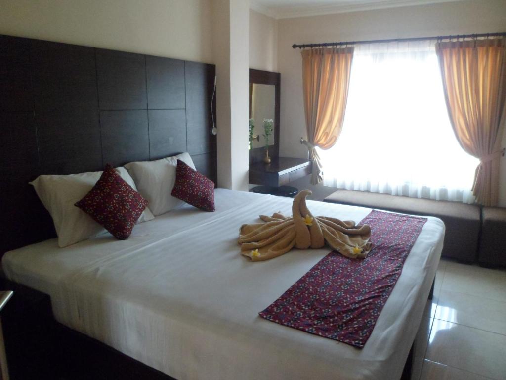 Двухместный (Двухместный номер с 1 кроватью или 2 отдельными кроватями, вид на город), Nuriani Restaurant and Rooms