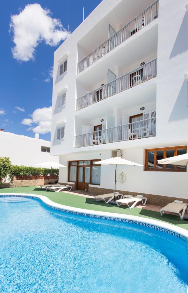 Apartamentos Sofía Playa Ibiza, Ибица