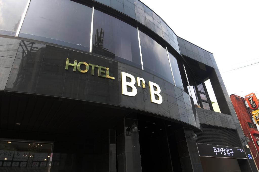 Jeju Hotel BnB, Чеджу