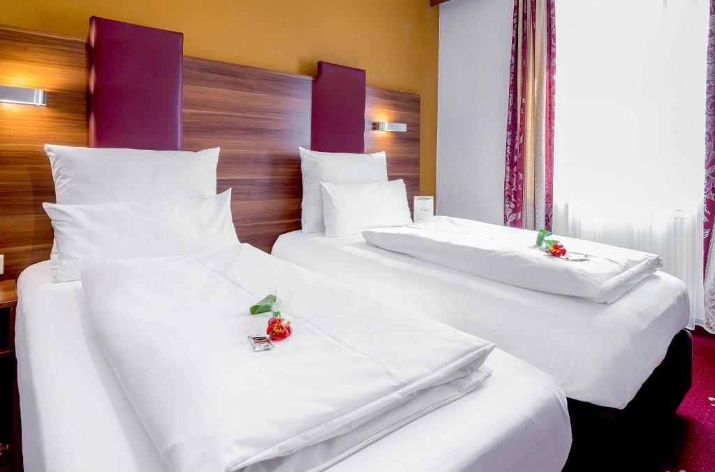 TIPTOP Hotel Burgschmiet Garni, Нюрнберг