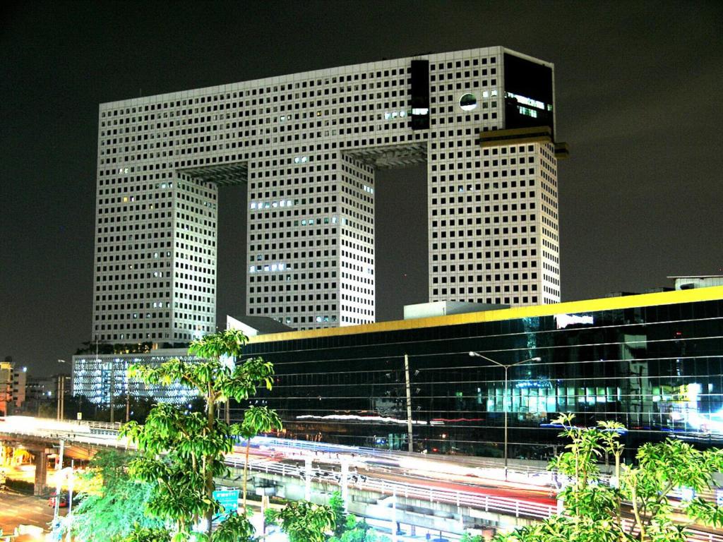 Отель Iyarin @ Tuk Chang, Бангкок