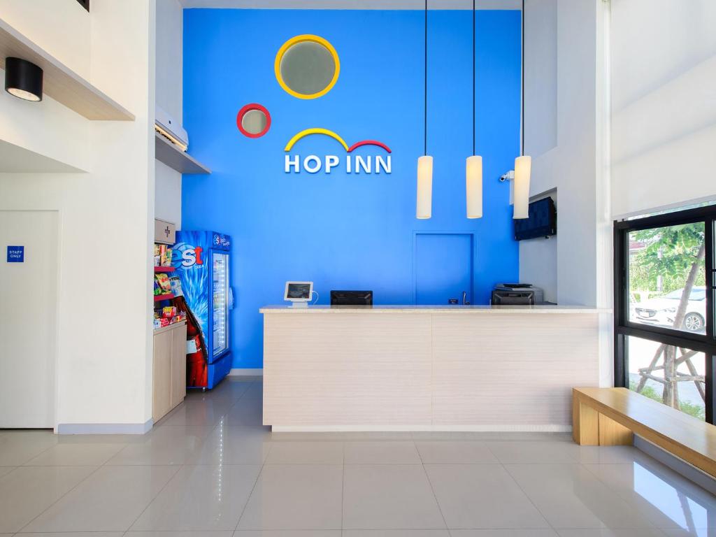 Отель Hop Inn Surat Thani, Сураттхани