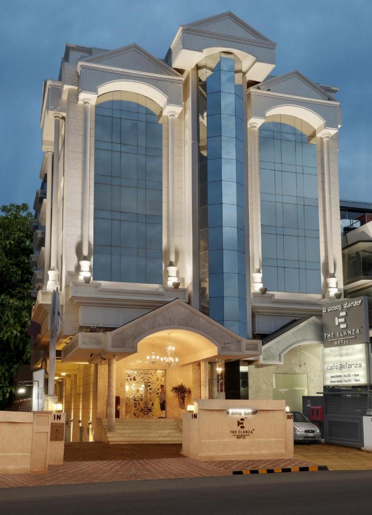 The Elanza Hotel, Bangalore, Бангалор