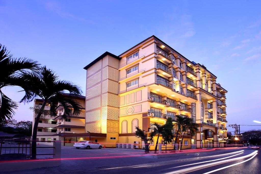 Отель Victoria Nimman, Чиангмай