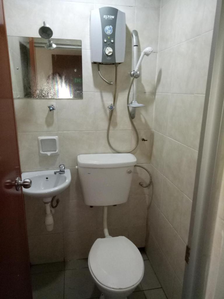 Одноместный (Одноместный номер с собственной ванной комнатой), Hotel Hibiscus City (PUDU)