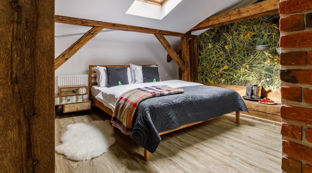 Сьюит (Полулюкс в мансарде), Art & Garden Residence