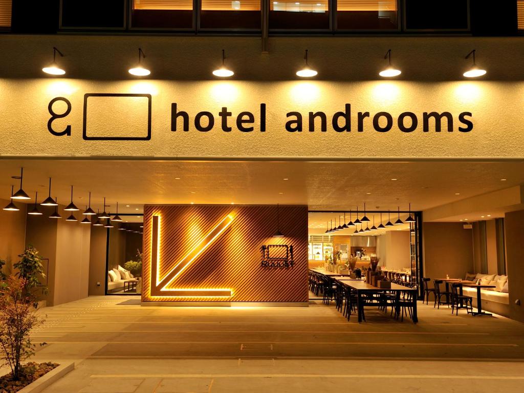 hotel androoms Osaka Hommachi, Осака