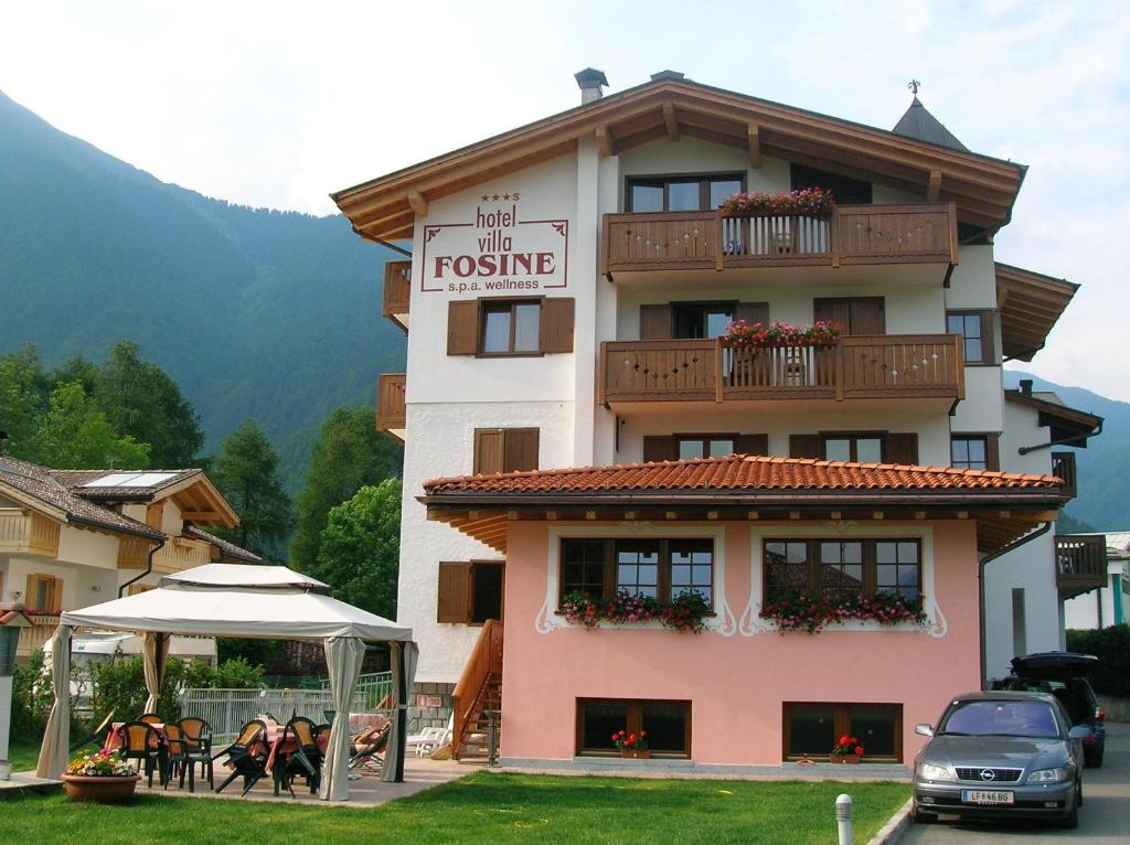 Hotel Villa Fosine, Мадонна-ди-Кампильо