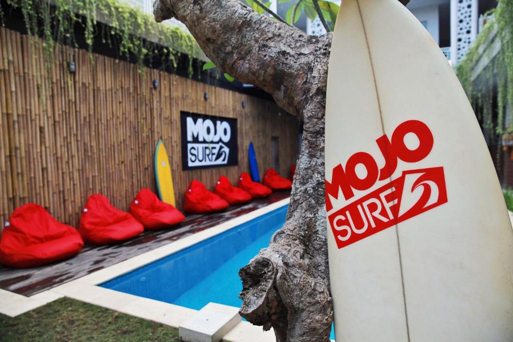 Номер (Кровать в общем 4-местном номере для мужчин и женщин), Mojosurf Camp Canggu