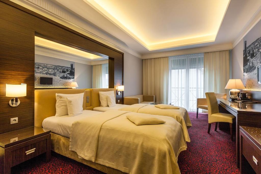 Двухместный (Двухместный номер с 1 кроватью или 2 отдельными кроватями) отеля Falko, Румя