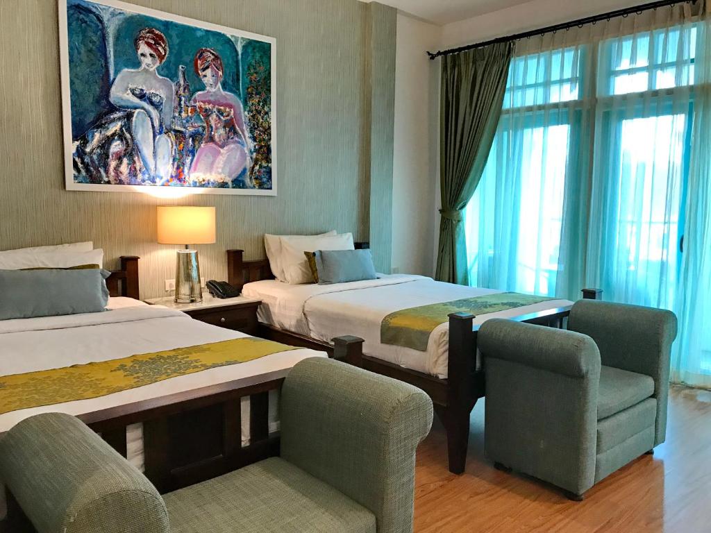 Двухместный (Phuket Sandbox : Deluxe Double or Twin Room + One Way Airport Transfer (Minimum 7 nights stay)) отеля Casa Blanca Boutique Hotel, Пхукет