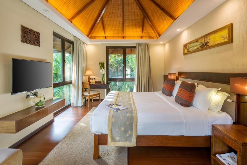 Двухместный (Двухместный номер Делюкс с 2 отдельными кроватями), Yalong Bay Villas & Spa